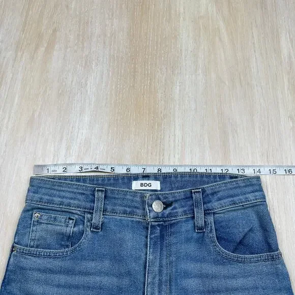 BDG Urban Outfitters High Rise Crop Kick Flare Casual Denim Edgy Grunge Jeans 27 - Picture 6 of 16
